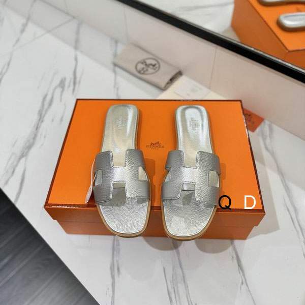 Picture of Hermes Slippers _SKUHermessz35-40GDT04011726